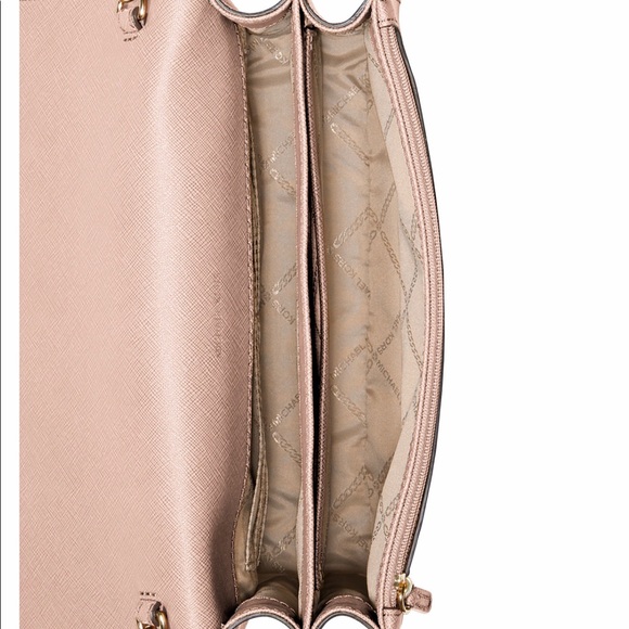 MK crossbody purse - Picture 2 of 3